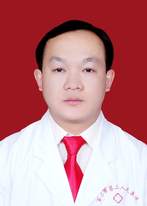 潘小平